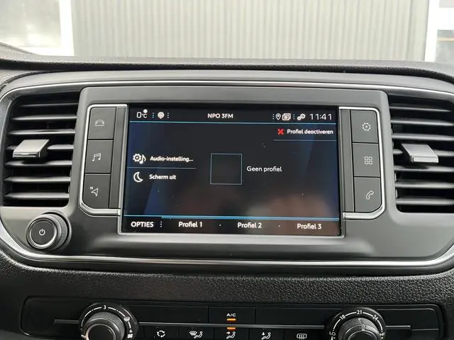 Peugeot Traveller
