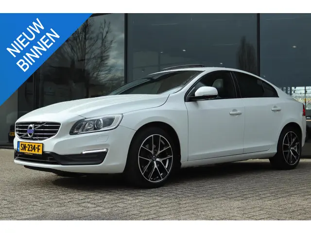 VOLVO S60 1.5 T3 POLAR+ DYNAMIC AUT. | SCHUIF/KANTEL DAK | CAMERA | STOEL/STUURVERW. | XENON | PDC