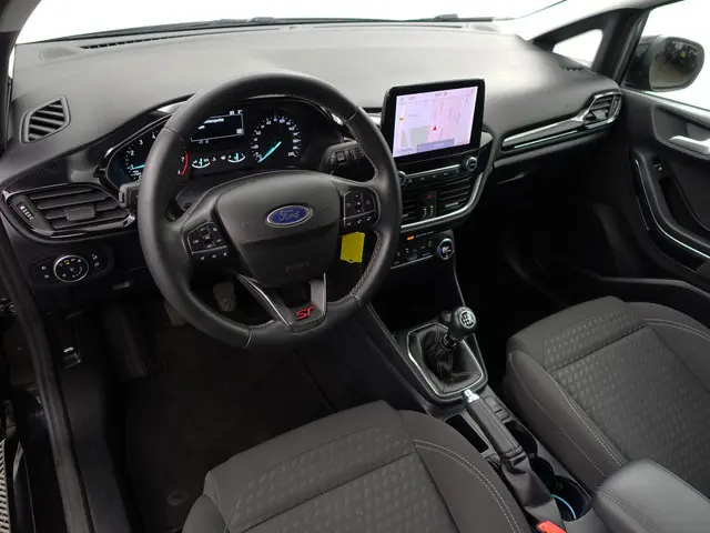 Ford Fiesta 1.0 EcoBoost Hybrid  ST Titanium- Carplay, Park Assist, Led, Sfeerverlichting, Dynamic S...