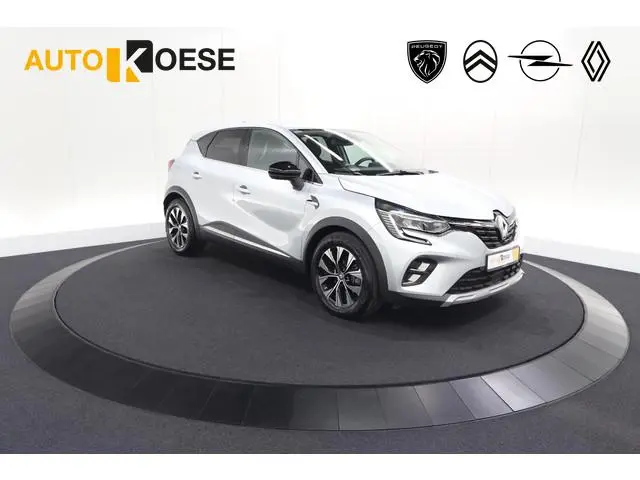 Renault Captur 1.6 E-Tech full hybrid 145 techno | Camera | Parkeersensoren | Climate control | Keyl...