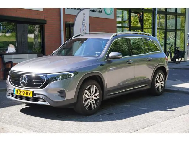 Mercedes-Benz EQB