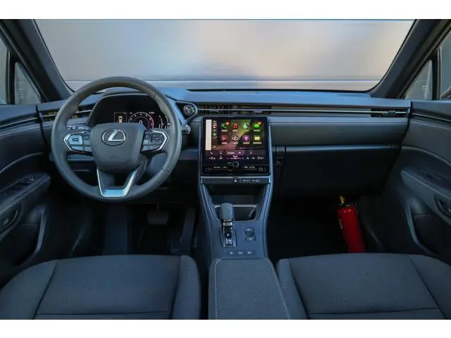 Lexus LBX