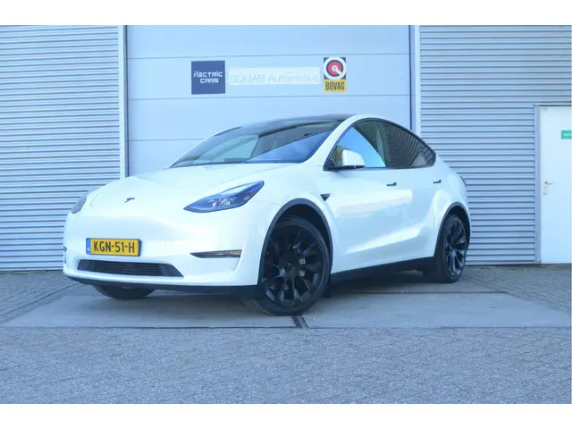 Tesla Model Y Long Range AWD 75 kWh Trekhaak, 20" Alu, AutoPilot3.0 Ryzen, FSD 99,- p/mnd