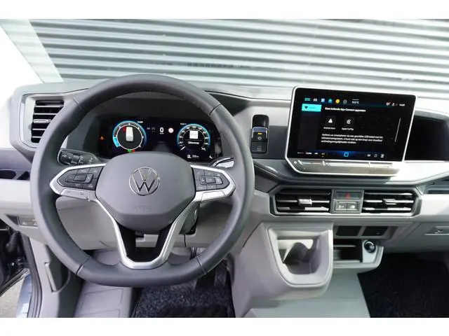 Volkswagen Crafter 140pk Automaat L3H3/L2H2 Facelift Digitaal Dashboard Navigatie Apple Carplay LED...
