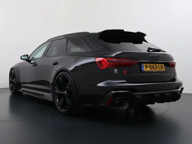 Audi A6 Avant RS 6 TFSI quattro Urban | 600 PK |  Keramisch | Pano | HUD |