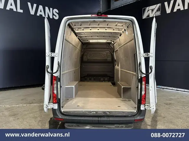 Mercedes-Benz Sprinter 315 CDI 150pk L3H2 Euro6 Airco | Camera | Apple Carplay | Chauffeursstoel | C...