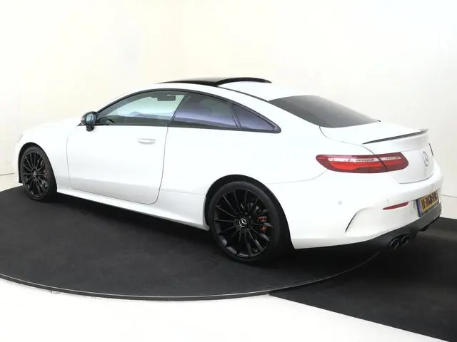 Mercedes-Benz E-klasse Coupé 200 / Panoramadak/ Night/ 20 inch/ Burmester/ Memory/ Designo/ E53 Look...
