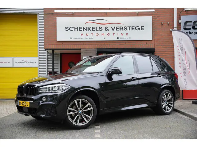 BMW X5 xDrive30d High Executive 7-pers / M-sport / Pano / Trekhaak / Acc / Leer Dash / Dealer ond /