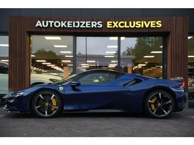 Ferrari SF90 Spider