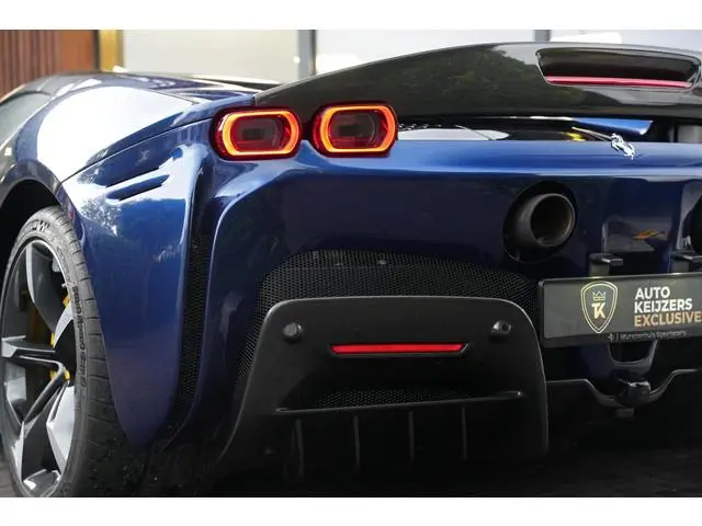 Ferrari SF90 Spider