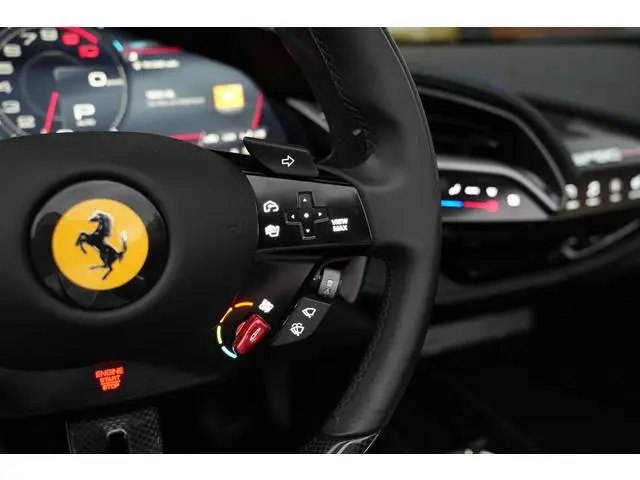 Ferrari SF90 Spider