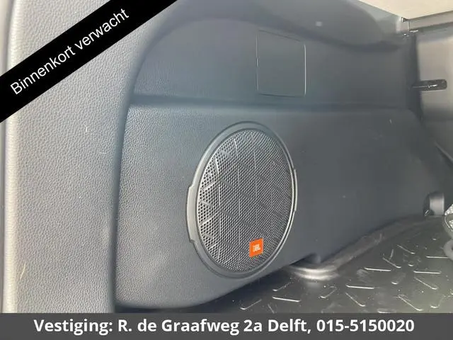Toyota RAV4 2.5 Plug-in Hybrid AWD Bi-Tone Plus | 1500 KG trekgewicht | JBL Audio | Stoelverwarming...