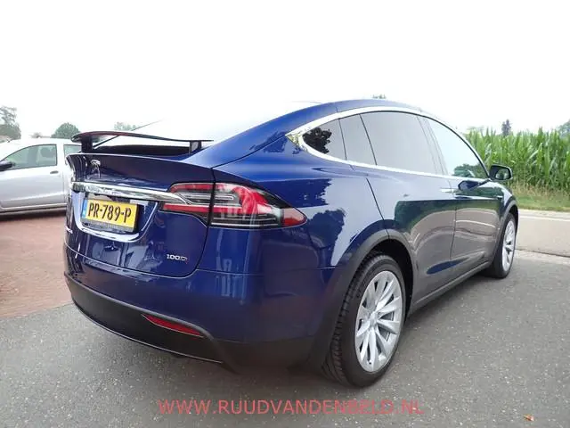 Tesla Model X