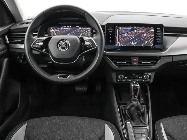 Skoda Kamiq 1.0 TSI 110pk DSG Business Edition · Apple/Android Car Play · Stoelverwarming · Keyless...