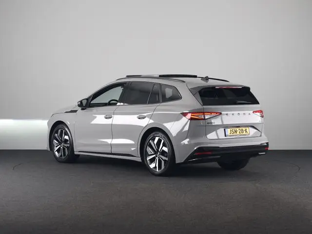 Skoda Enyaq 60 Sportline 204pk | Panoramadak | Elektrische stoel memory | Blind spot | Adaptive Crui...