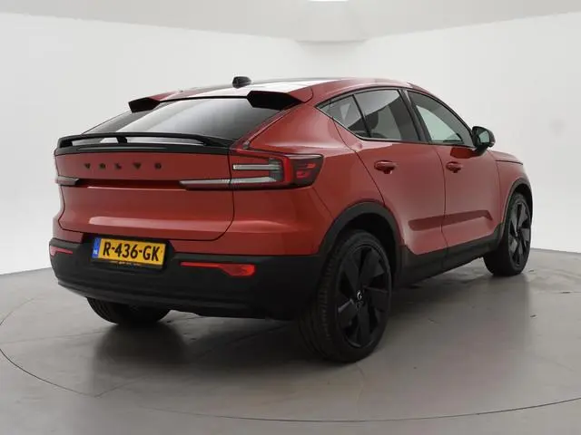 Volvo C40 RECHARGE ULTIMATE 69 kWh + 20 INCH | PANORAMA | 360 CAMERA | HARMAN/KARDON | ADAPTIVE CRUI...