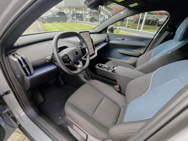 Volvo EX30