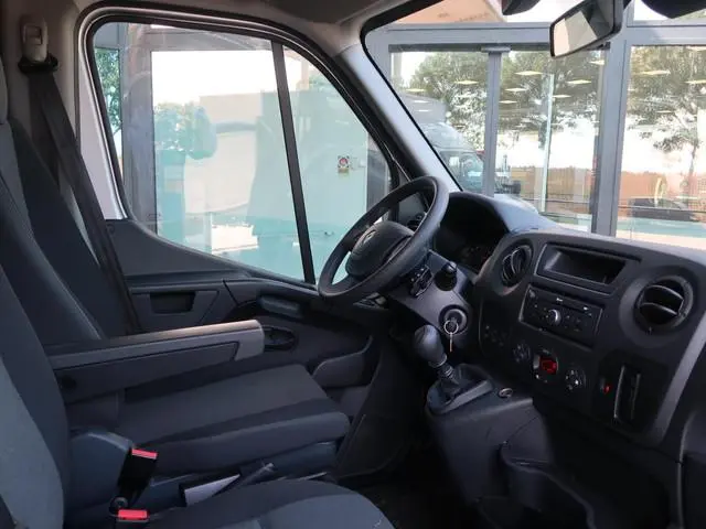 Renault Master T35 2.3 dCi 165 PK L4 BAKWAGEN MEUBELBAK DUBBEL LUCHT