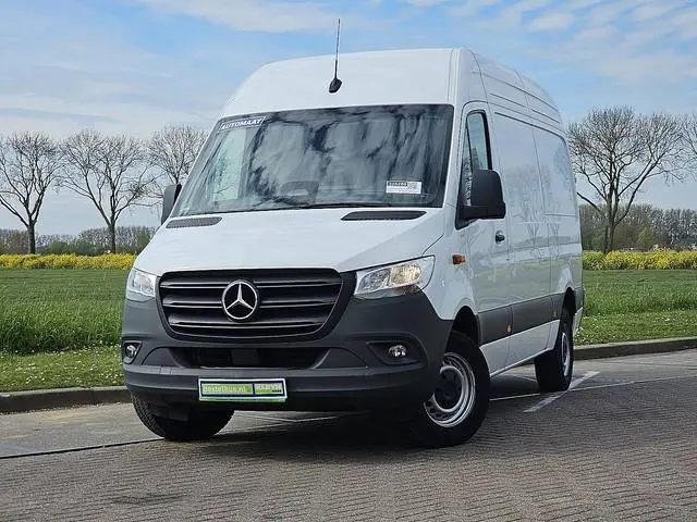 MERCEDES-BENZ SPRINTER 317 l2h2 rwd mbux10