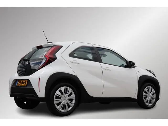 Toyota Aygo X 1.0 VVT-i S-CVT Play, 1e eigenaar, Apple Carplay/Android Auto, Cruise control, Parkeer...