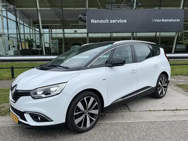 Renault Grand Scénic 1.3 TCe Limited 140PK / Trekhaak / Parkeerhulp V+A / Navigatie / Climate /