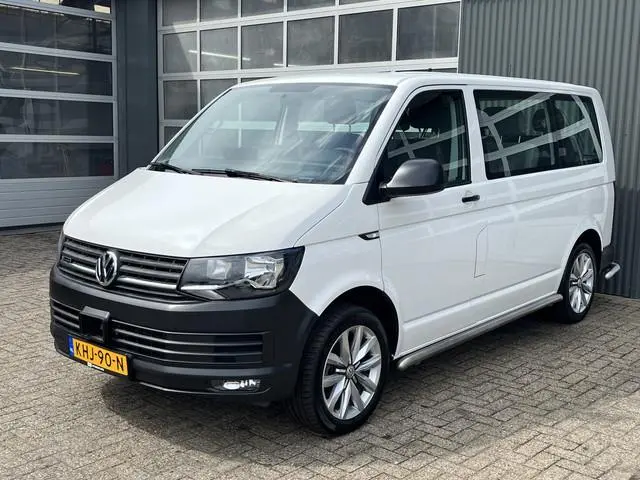 Volkswagen Transporter Kombi 2.0 TDI Airco Cruise control Navigatie Trekhaak 2500kg trekgewicht Euro...