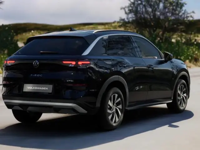 Volkswagen T-Roc Limited Edition 1.5 eTSI 150 PK 7 versn. DSG · Comfort pakket · Achteruitrijcamera...