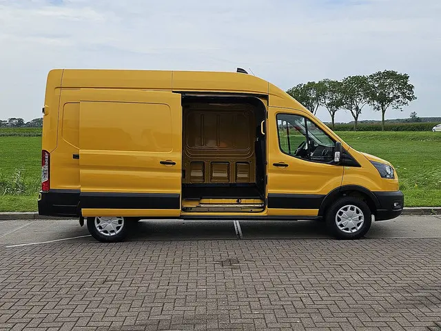 Ford E-Transit