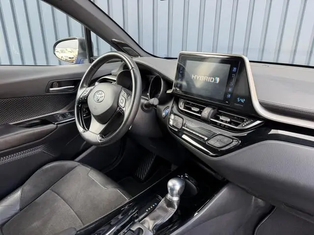Toyota C-HR 1.8 Hybrid Executive / Bi tone | Leer/alcantara | Dealer onderhouden | LED | JBL | Rijkl...