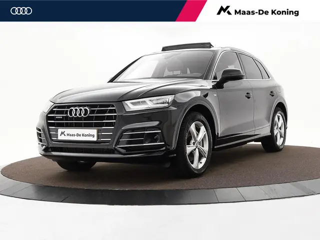 Audi Q5 55 TFSIe 367pk S-tronic Quattro Competition · Panoramadak · S-line · Elek. Trekhaak · Luchtv...