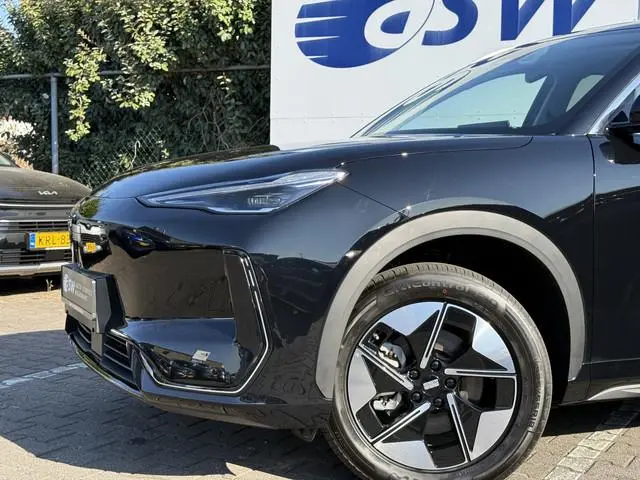Geely E5