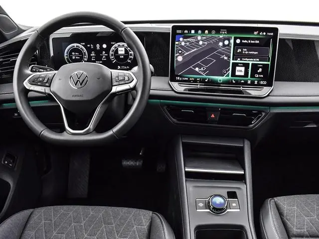 Volkswagen Tiguan Life Edition 1.5 eHybrid 204 PK 6 versn. DSG · Comfort Pakket · Style pakket · Tre...