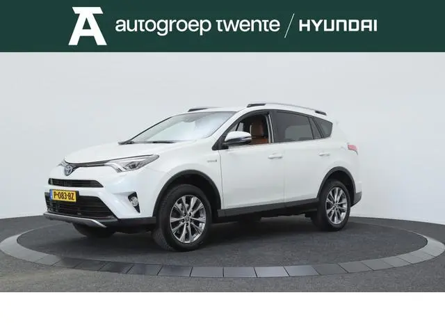 Toyota RAV4 2.5 Hybrid Style | Leder | Afn. Trekhaak | All Seasons |