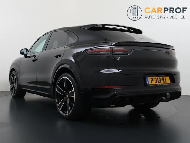 Porsche Cayenne Coupé 3.0 Panoramadak Luchtvering 360 Camera Trekhaak 4x stoelverwarming Standkachel