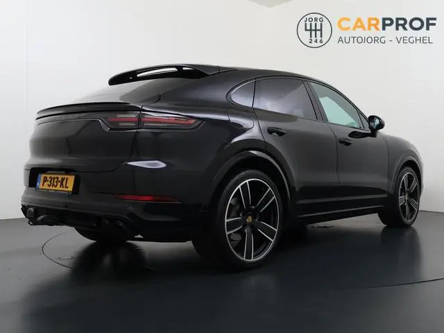 Porsche Cayenne Coupé 3.0 Panoramadak Luchtvering 360 Camera Trekhaak 4x stoelverwarming Standkachel