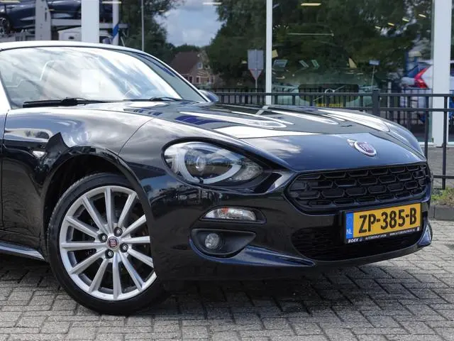Fiat 124 Spider
