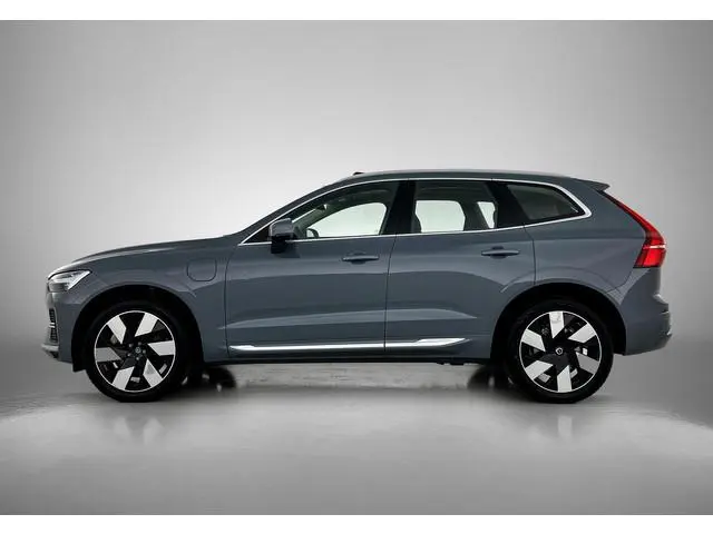 Volvo XC60 2.0 T8 Plug-in hybrid AWD Ultimate Bright | ACHTERUITRIJCAMERA | PANORAMADAK | LEDER INTE...