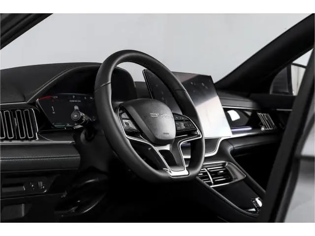 BYD SEAL U