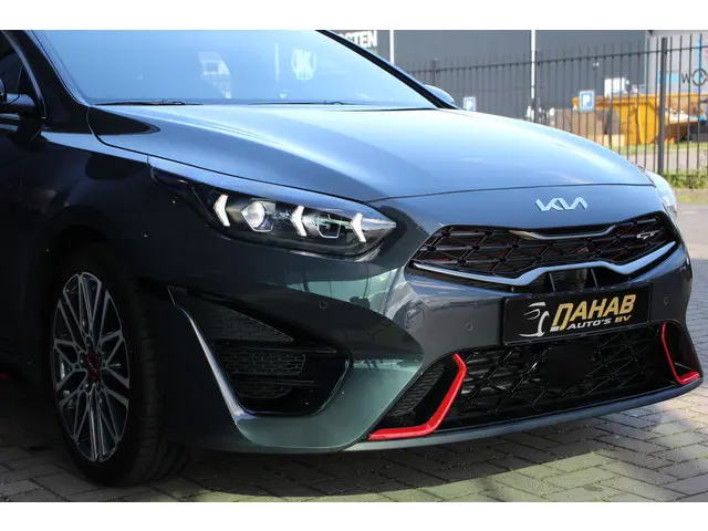 Kia ProCeed
