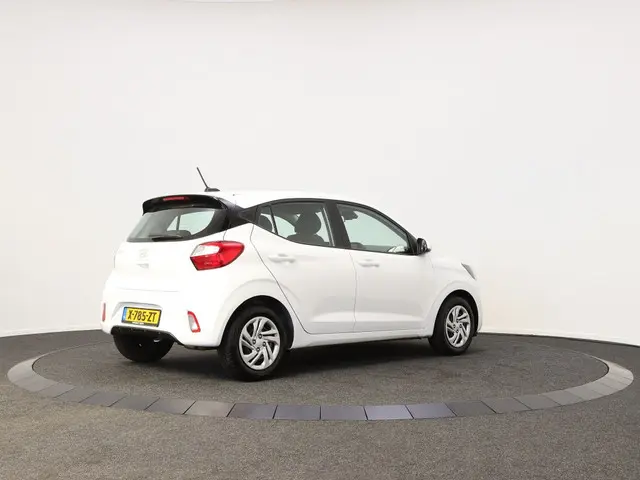 Hyundai i10 1.0 Comfort | Rijklaarprijs Inclusief Garantie ! |