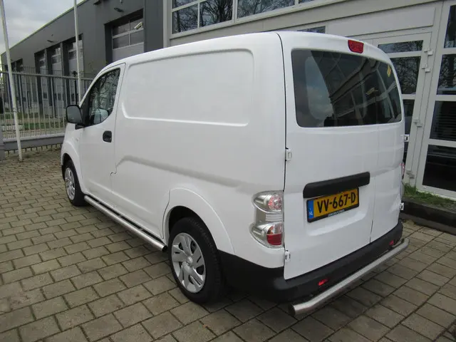 Nissan e-NV200