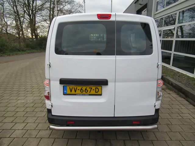 Nissan e-NV200