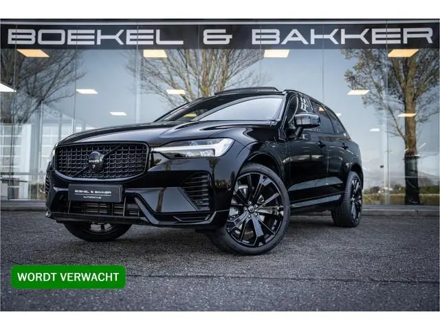 Volvo XC60 T6 Recharge Black Edition Plus ** Panodak ** Leder ** Harman/Kardon