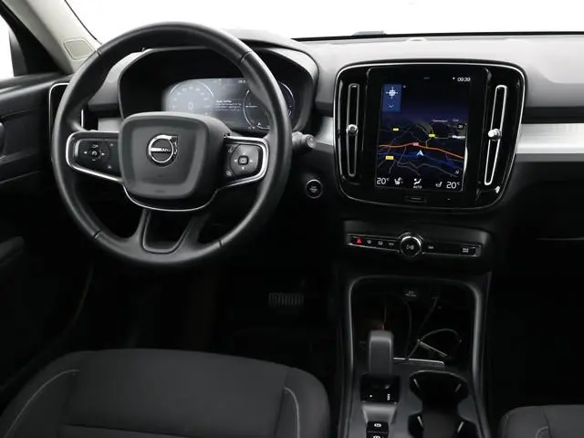 Volvo XC40 1.5 T5 RECHARGE 262 PK PLUG-IN INSCRIPTION + WEGKL. TREKHAAK | ADAPTIVE CRUISE | 19 INCH...