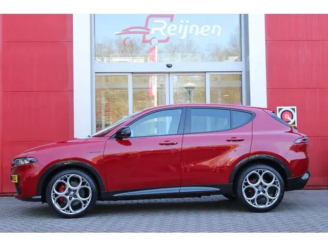 Alfa Romeo Tonale 1.5T 160PK HYbrid VELOCE | LEDEREN BEKLEDING | VOORSTOELEN / STUUR VERWARMD | VOOR...