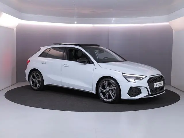 Audi A3 Sportback 30 TFSI S edition 110 pk S-tronic | Verlengde garantie | Navigatie | Panoramadak |...