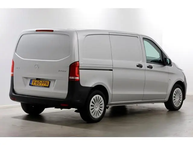 Mercedes-Benz Vito 114 CDI 136pk Compact 9G Automaat 2x Schuifdeur/LED/Camera/Inrichting 09-2022