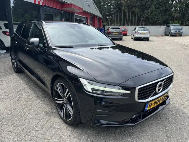 Volvo V60 2.0 T4 R-Design Black Edition Dealer Onderhouden