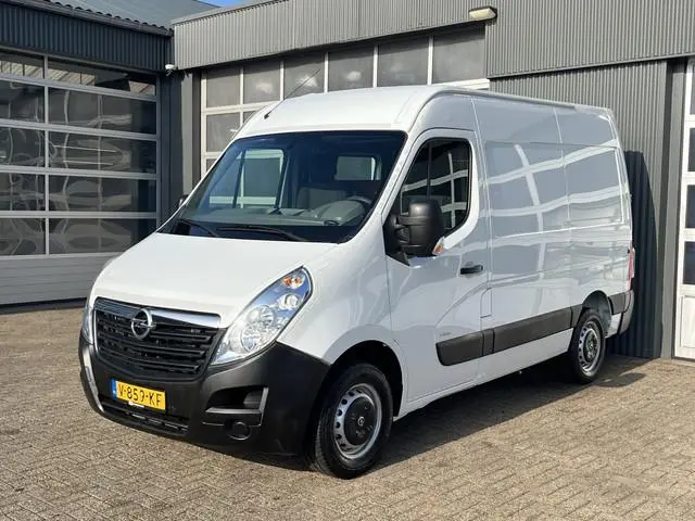 Opel Movano