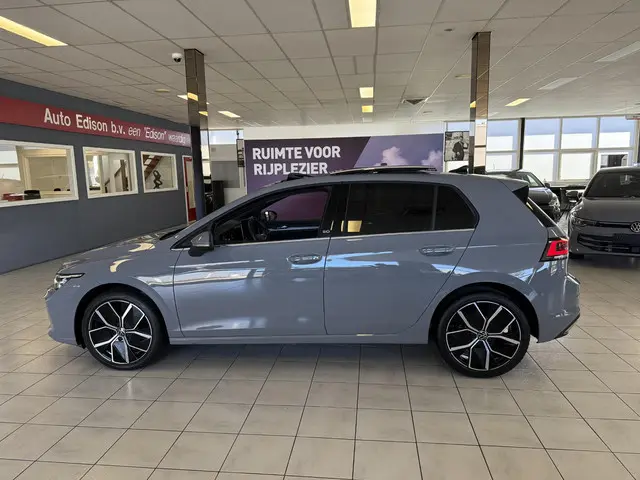 Volkswagen Golf 1.5 eTSI DSG 151PK *HEAD-UP*PANO*50 EDI*NAVI*APP*